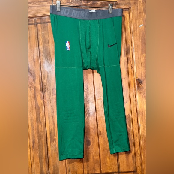 NIKE PRO COMBAT NBA LEGGINGS SIZE XL WORN ONCE OR TWICE - Picture 8 of 8